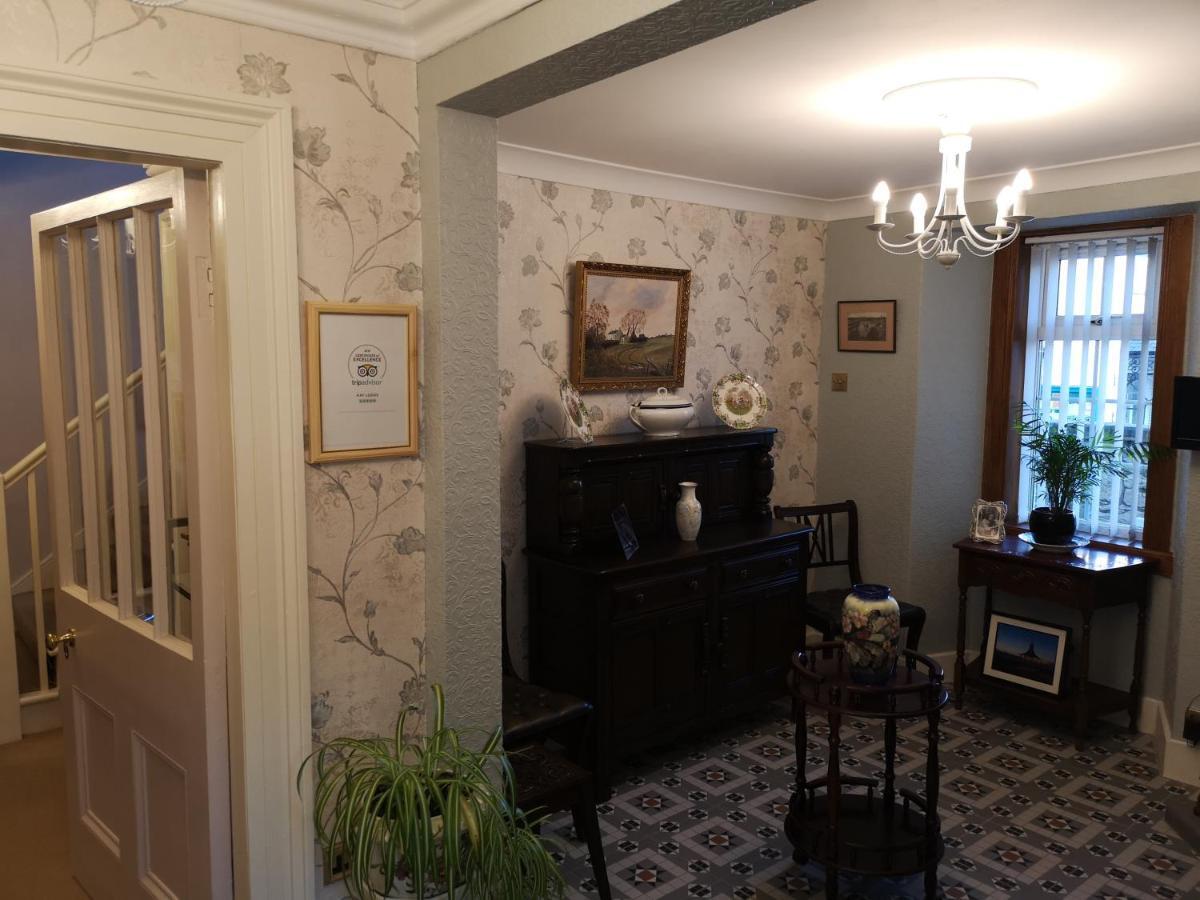 Hay Lodge Нэрн Экстерьер фото